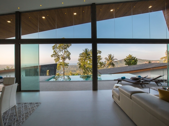 Luxury 3-Bed Seaview Villas in Maenam